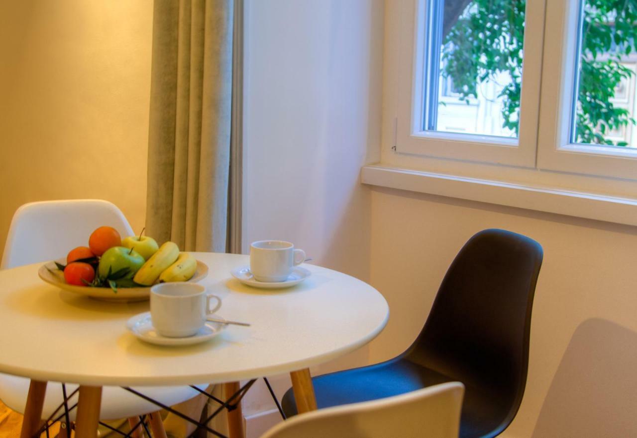 App Beccaria Apartments In Rome Exterior photo